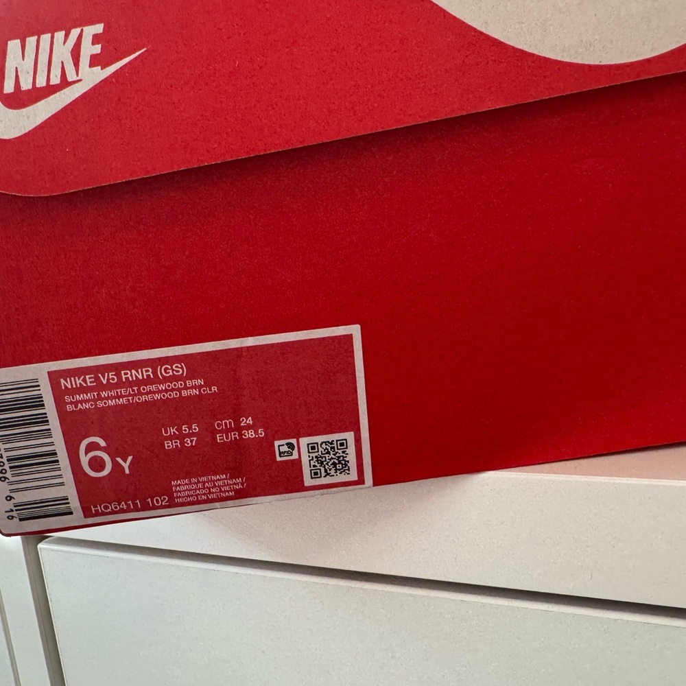 Nike V5 RNR - Picture 7 of 7